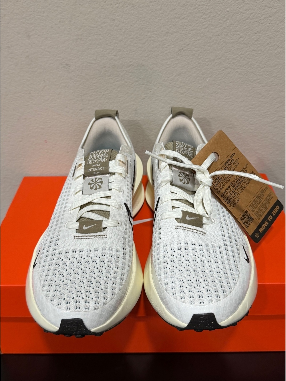 Size 8 - Nike Women’s Interact Run “Beige” - Picture 3 of 6
